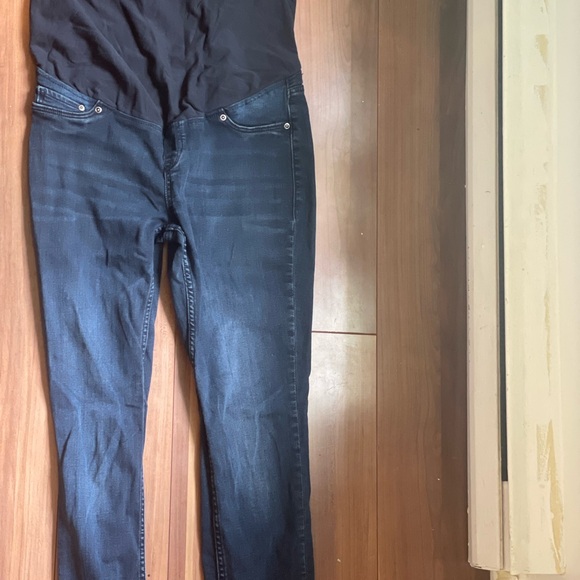 Jeans - Picture 2 of 3